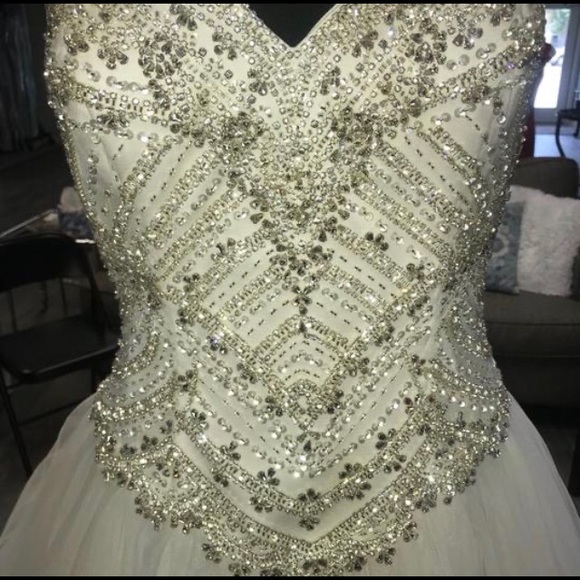 Sz 14 Ballgown Wedding Dress